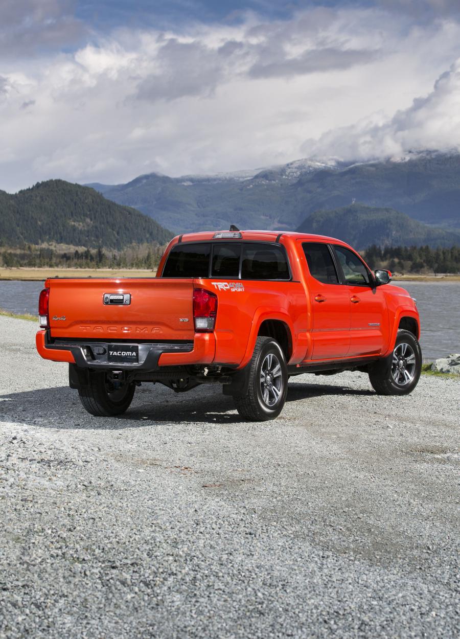  Toyota Tacoma TRD Sport Double Cab 2015 года  (NA) (фото 35 из 40)